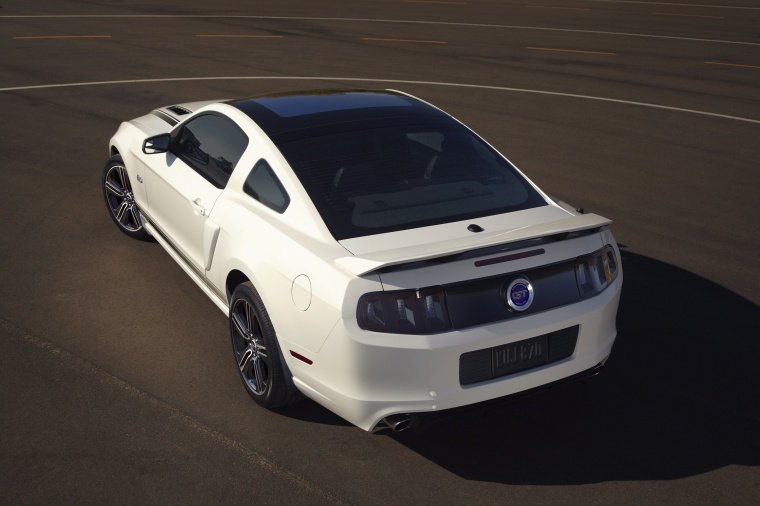 2013 Ford Mustang GT Coupe Picture