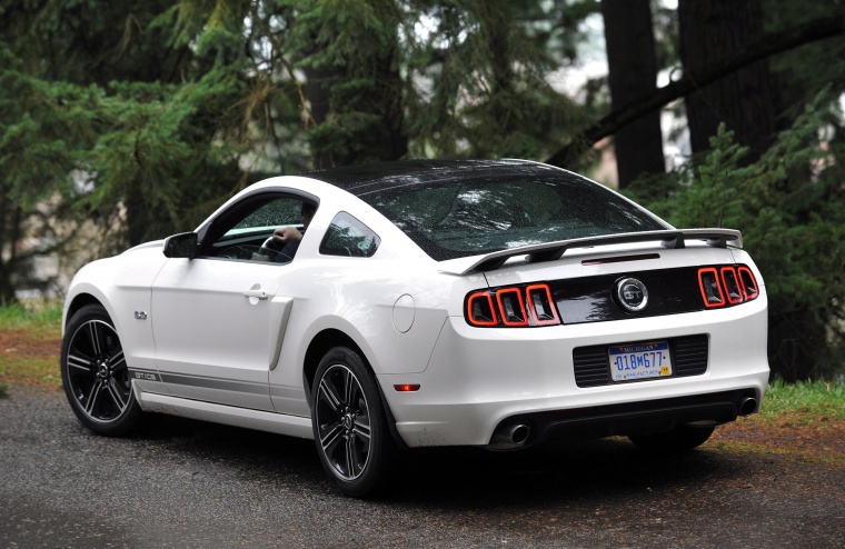 2013 Ford Mustang GT Coupe Picture