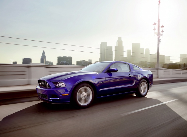 2013 Ford Mustang GT Coupe Picture