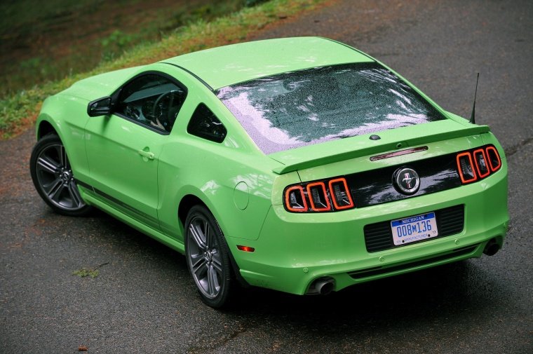 2013 Ford Mustang GT Coupe Picture