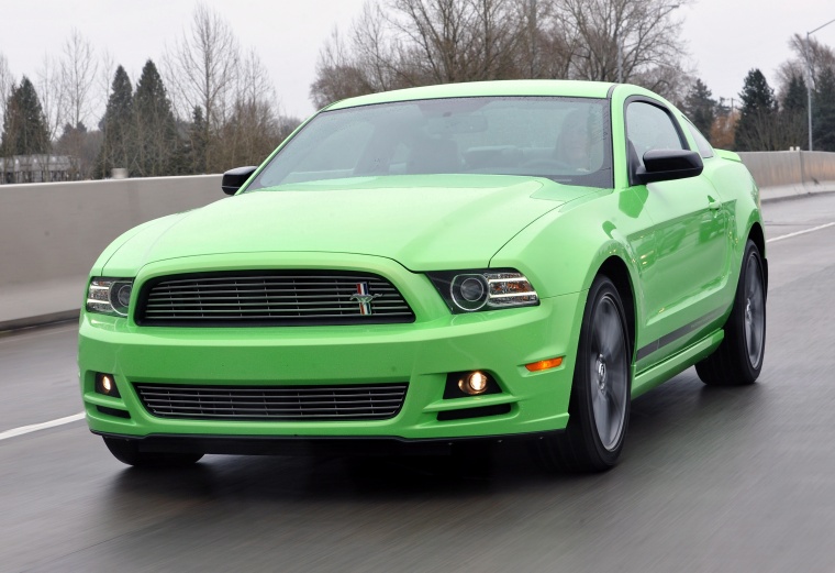 2013 Ford Mustang GT Coupe Picture