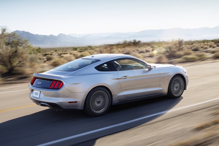 2015 Ford Mustang GT Fastback Picture