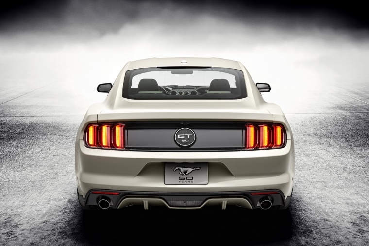 2015 Ford Mustang EcoBoost Fastback Picture