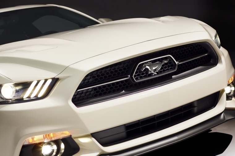 2015 Ford Mustang EcoBoost Fastback Front Fascia Picture