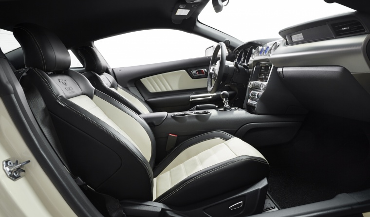 2015 Ford Mustang EcoBoost Fastback Front Seats Picture