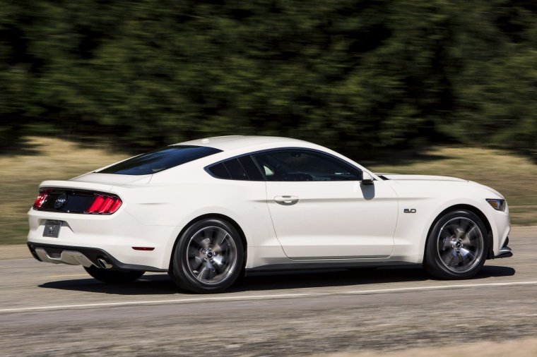 2015 Ford Mustang EcoBoost Fastback Picture