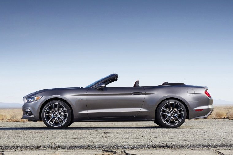 2015 Ford Mustang GT Convertible Picture