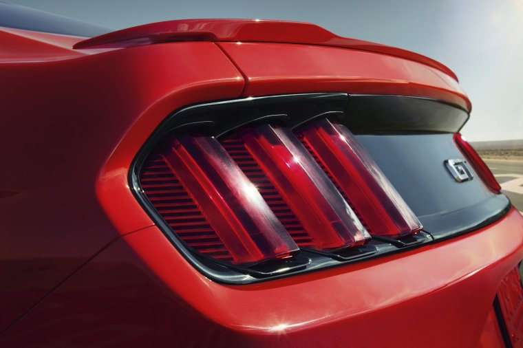 2015 Ford Mustang GT Fastback Tail Light Picture