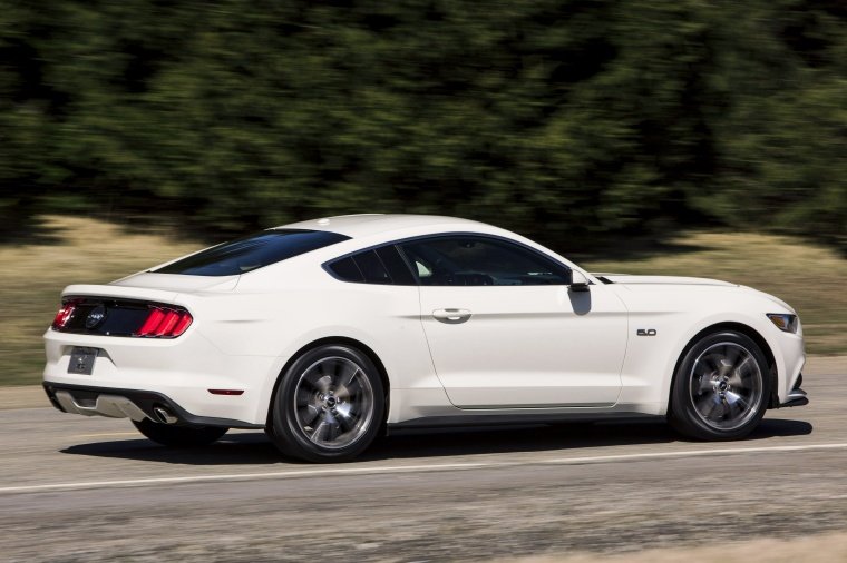 2016 Ford Mustang EcoBoost Fastback Picture