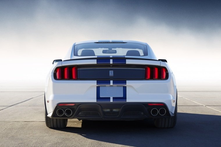2016 Shelby GT350 Picture
