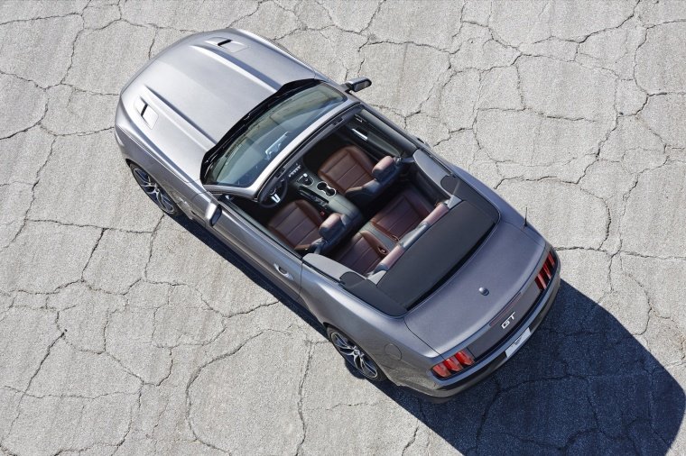 2016 Ford Mustang GT Convertible Picture