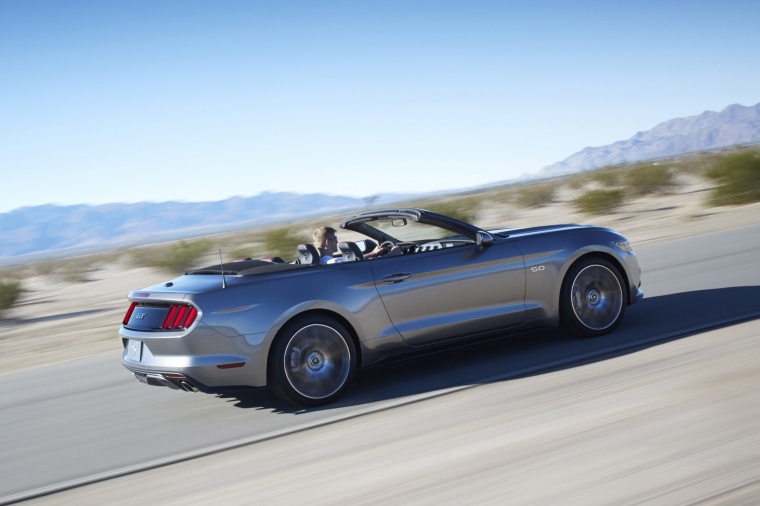 2017 Ford Mustang GT Convertible Picture