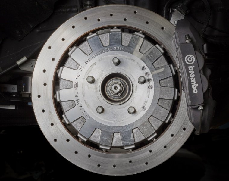 2018 Shelby GT350 Fastback Brake Disc Picture