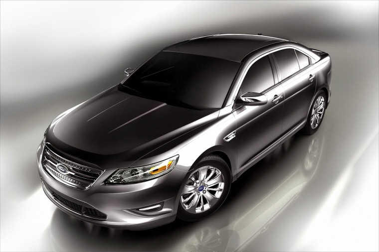 2010 Ford Taurus Picture