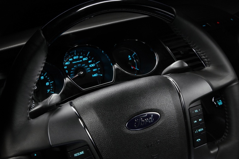 2010 Ford Taurus Gauges Picture