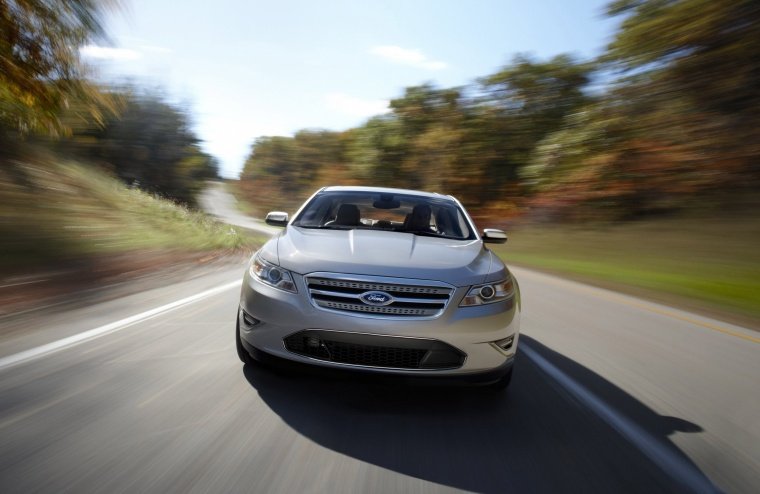 2012 Ford Taurus Limited Picture