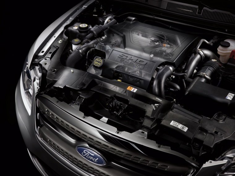 2013 Ford Taurus SHO Sedan 3.5-liter V6 EcoBoost Engine Picture