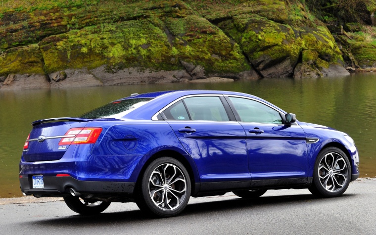 2013 Ford Taurus SHO Sedan Picture