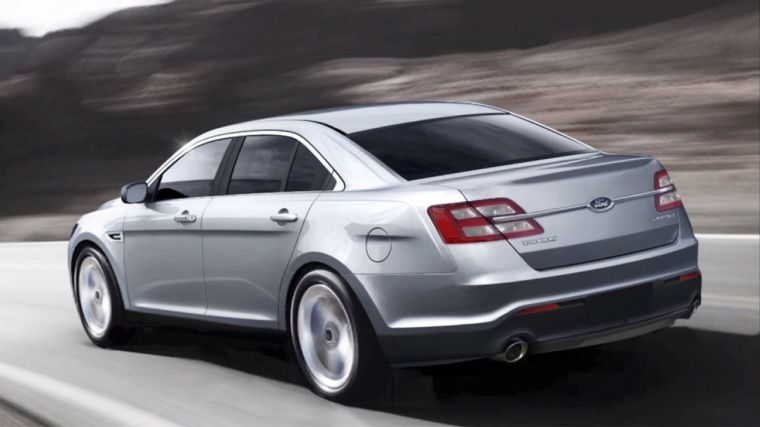 2013 Ford Taurus Sedan Limited Picture