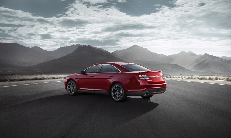 2013 Ford Taurus SHO Sedan Picture