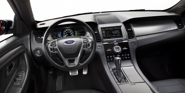 2018 Ford Taurus SHO Sedan Cockpit Picture
