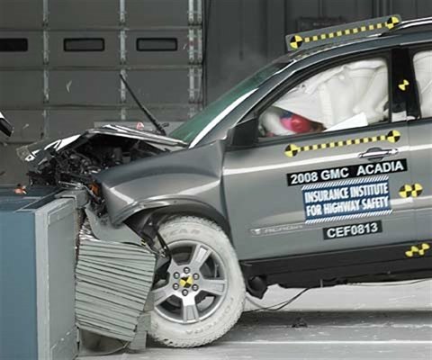 2010 GMC Acadia IIHS Frontal Impact Crash Test Picture