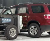 2011 GMC Acadia IIHS Side Impact Crash Test Picture