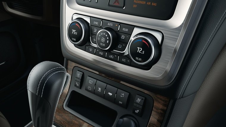 2014 GMC Acadia SLT Center Stack Picture