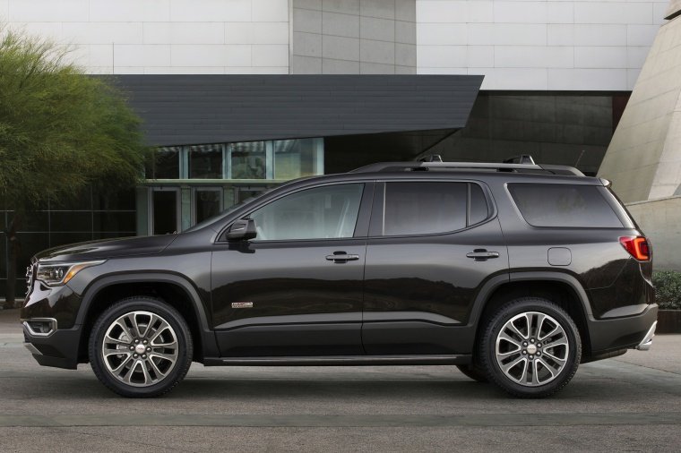 2019 GMC Acadia All Terrain Picture