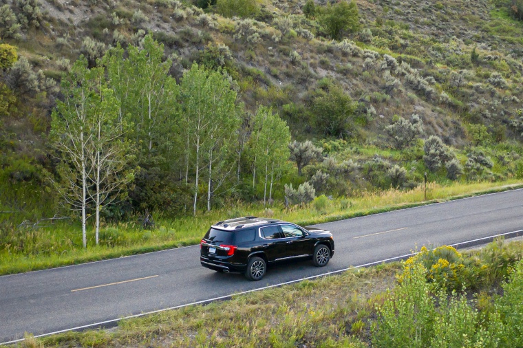 2020 GMC Acadia Denali AWD Picture