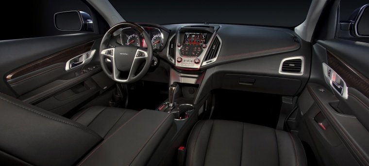 2013 GMC Terrain Denali Cockpit Picture