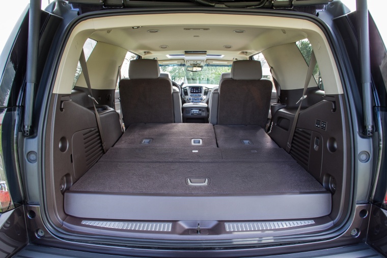 2018 GMC Yukon Denali Trunk Picture