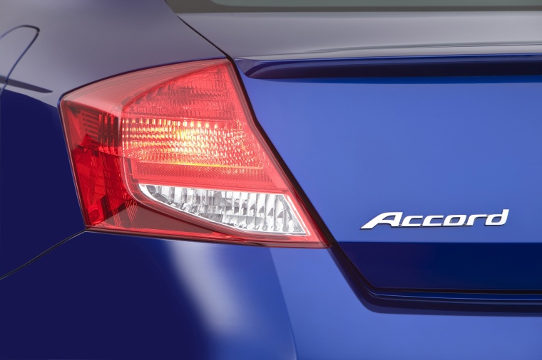 2012 Honda Accord Coupe EX-L V6 Tail Light Picture