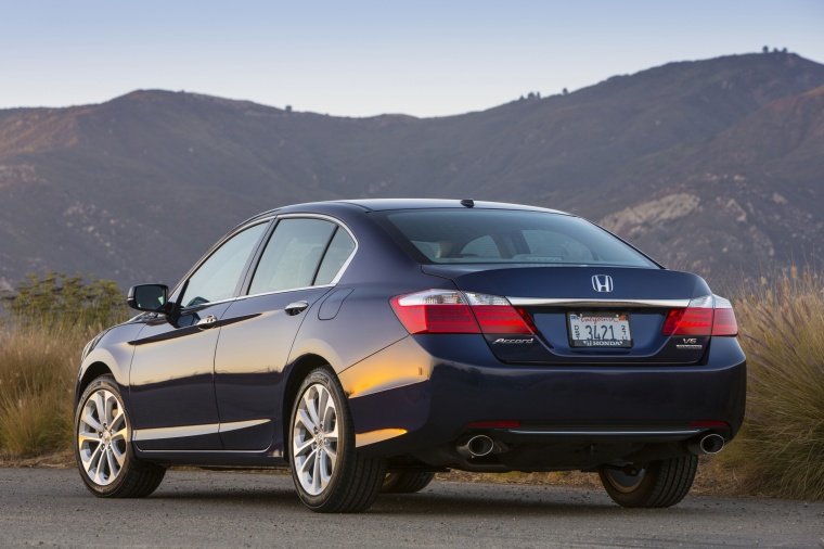 2013 Honda Accord Sedan Touring Picture