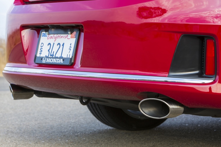 2013 Honda Accord Coupe EX-L V6 Exhaust Tips Picture