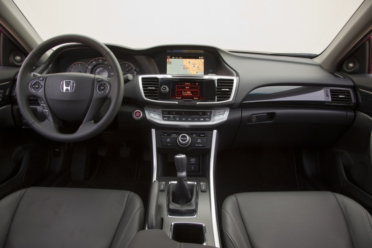 2013 Honda Accord Coupe EX-L V6 Cockpit Picture