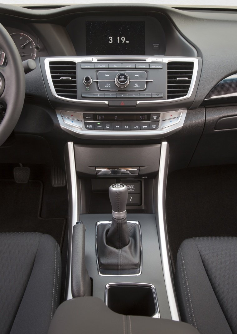 2014 Honda Accord Sedan Sport Center Stack Picture