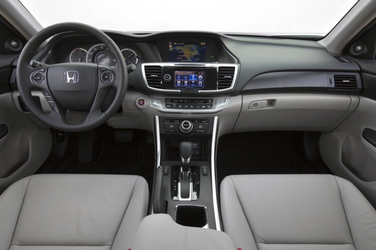 2014 Honda Accord Sedan EX-L V6 Cockpit Picture
