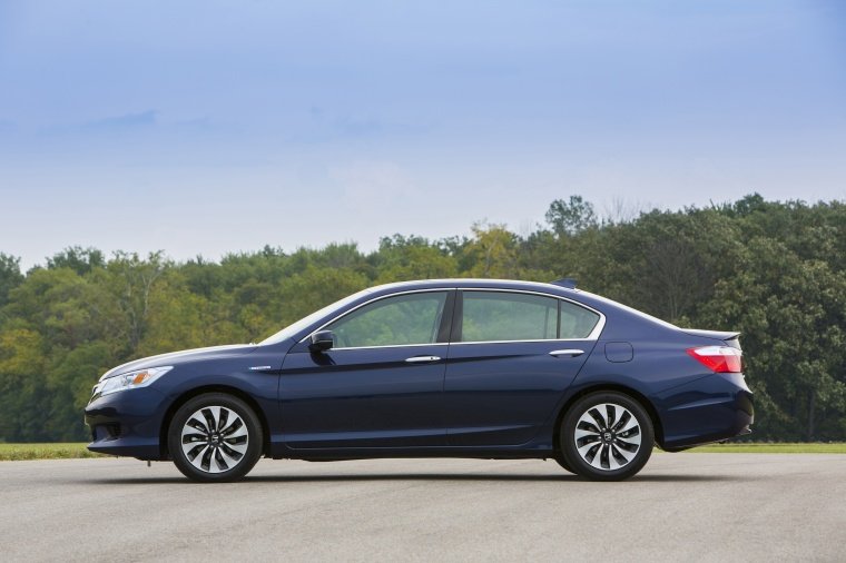 2014 Honda Accord Hybrid Sedan Touring Picture