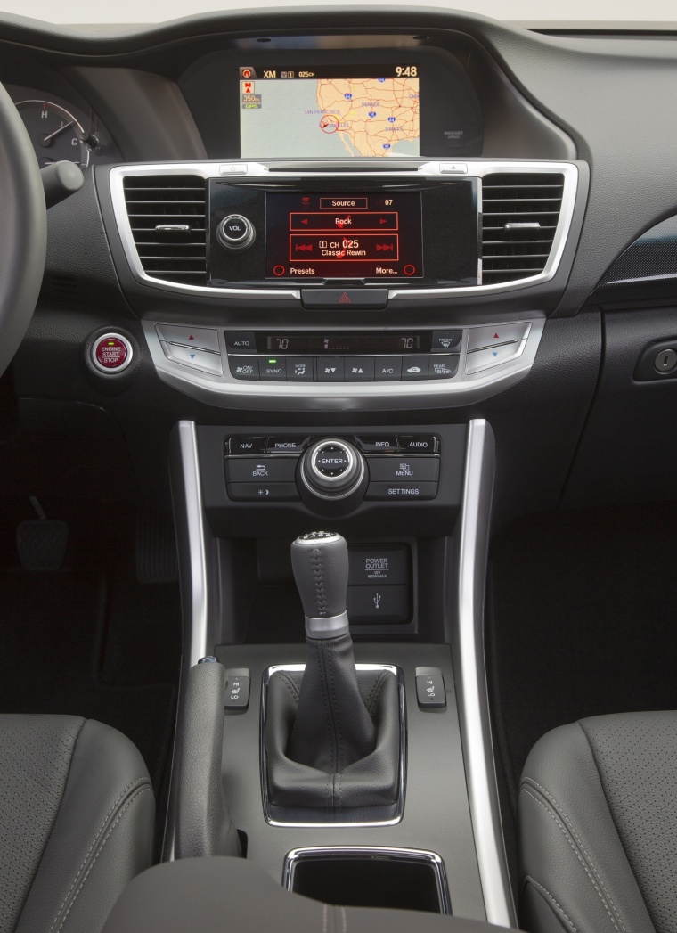 2015 Honda Accord Coupe EX-L V6 Dashboard Picture