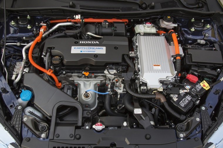 2015 Honda Accord Hybrid Sedan Touring 2.0-liter 4-cylinder Hybrid Engine Picture