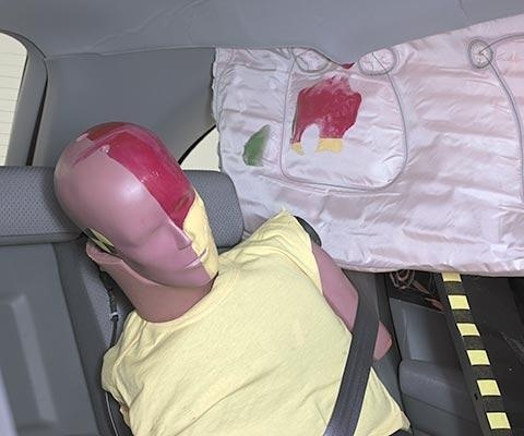 2011 Honda CR-V IIHS Side Impact Crash Test Picture