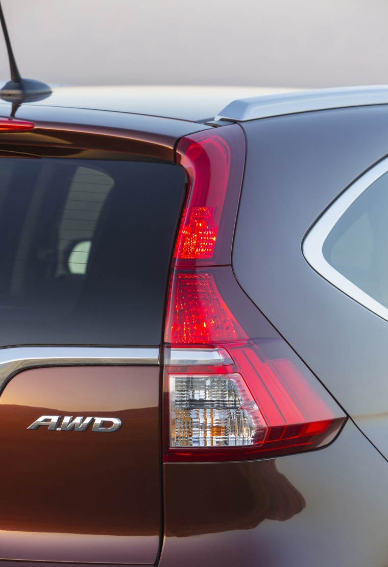 2015 Honda CR-V Touring AWD Tail Light Picture