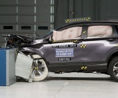 2017 Honda CR-V IIHS Frontal Impact Crash Test Picture