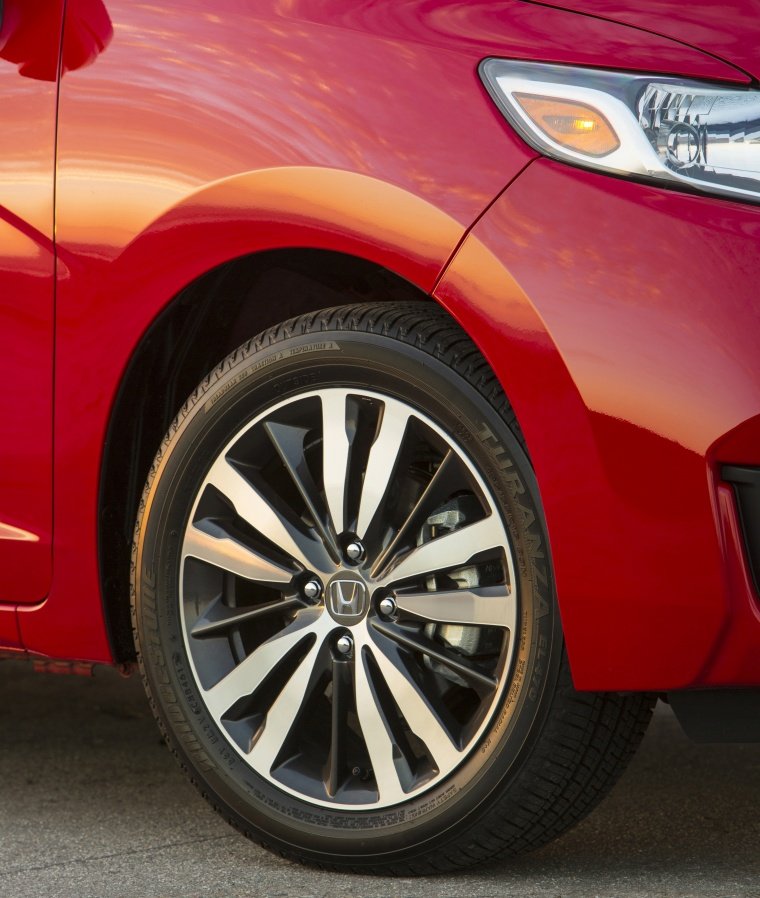 2015 Honda Fit Rim Picture