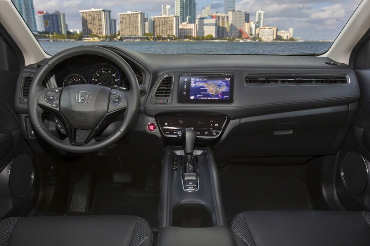 2016 Honda HR-V AWD Cockpit Picture