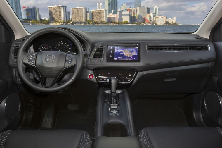 2017 Honda HR-V AWD Cockpit Picture