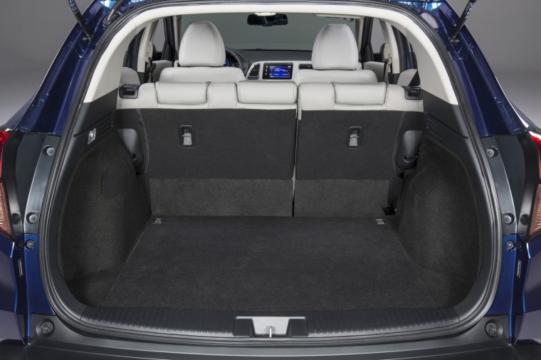 2018 Honda HR-V Trunk Picture