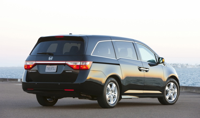 2011 Honda Odyssey Touring Picture