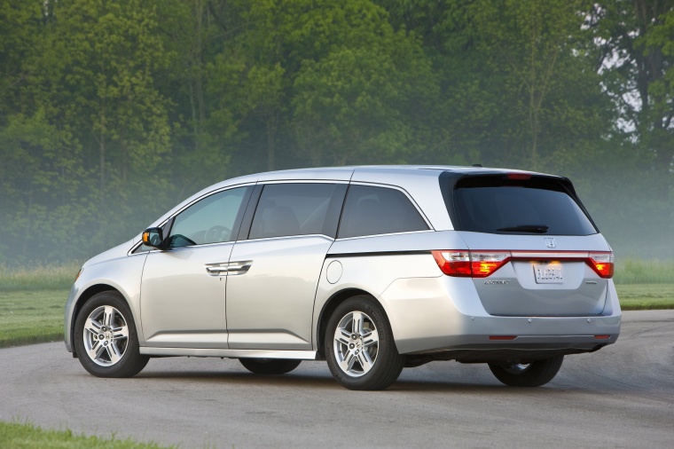 2011 Honda Odyssey Touring Picture